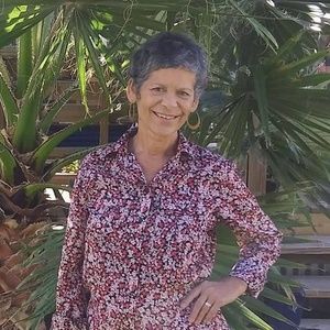 Meet your Posher, Paula